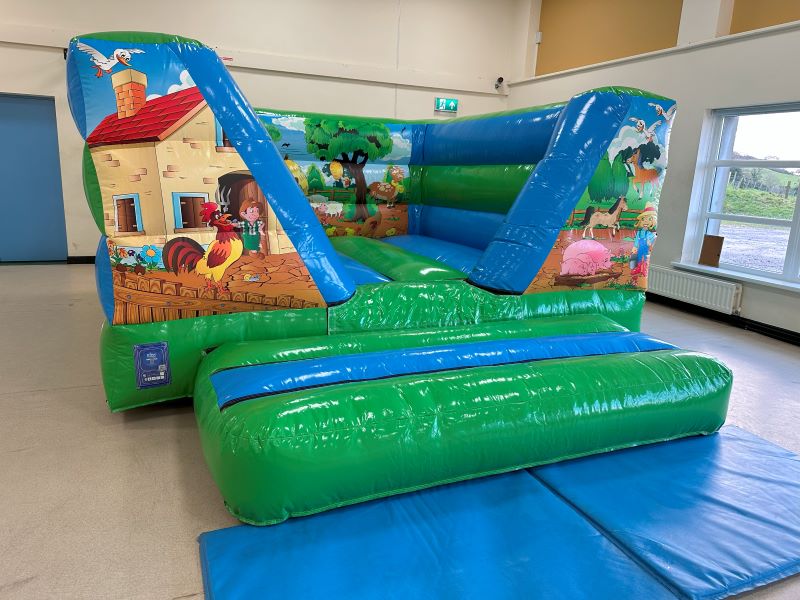 Farmyard Castle - Image 2